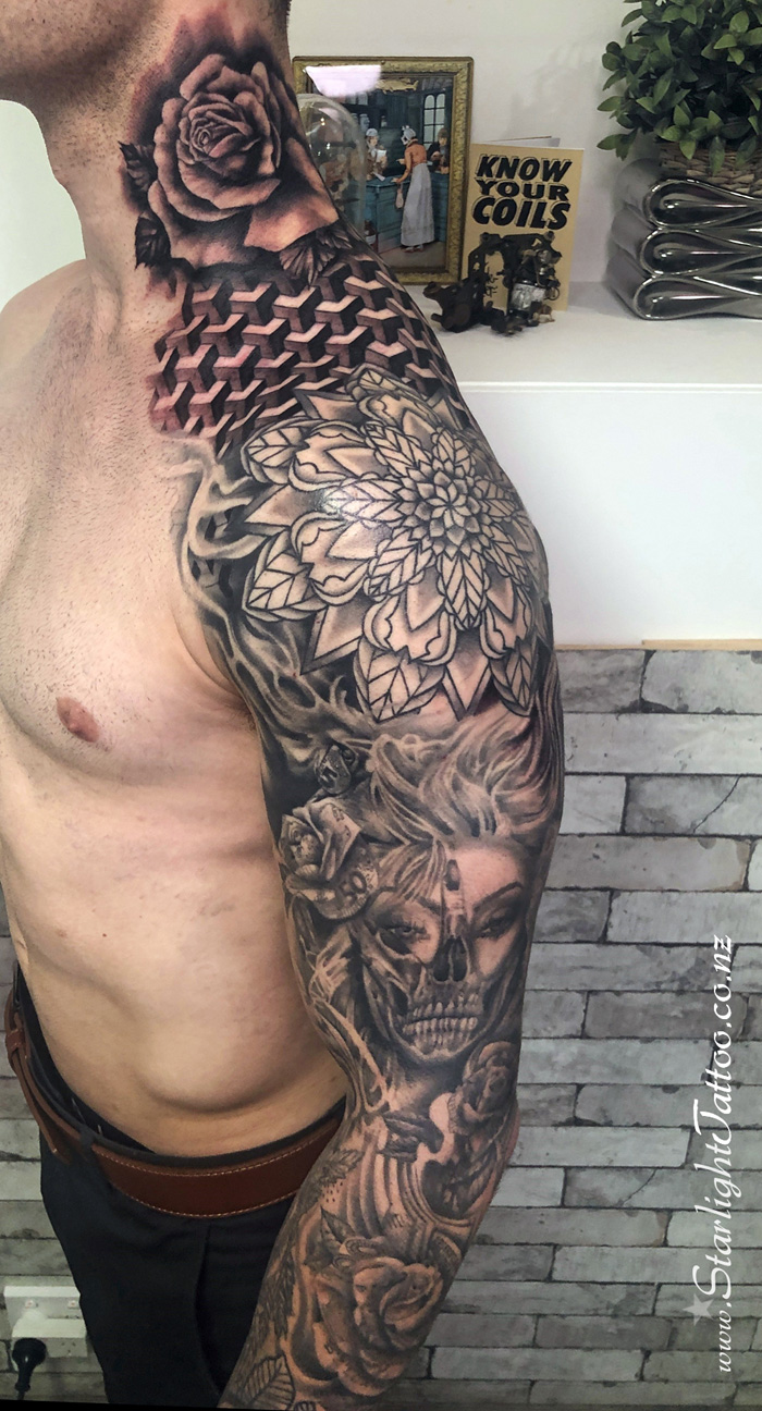 The 110 Best Skull Tattoos for Men | Improb | Tatuajes de rosas para  hombres, Tatuaje de rosa en el antebrazo, Tatuajes de calavera tipo manga